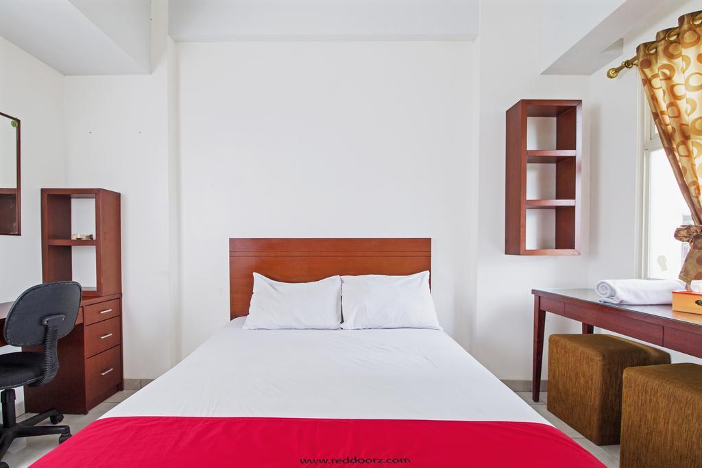 Reddoorz Apartment @ Margonda Residence Depok Exterior photo