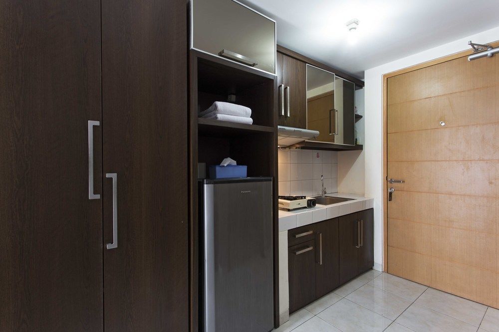 Reddoorz Apartment @ Margonda Residence Depok Exterior photo
