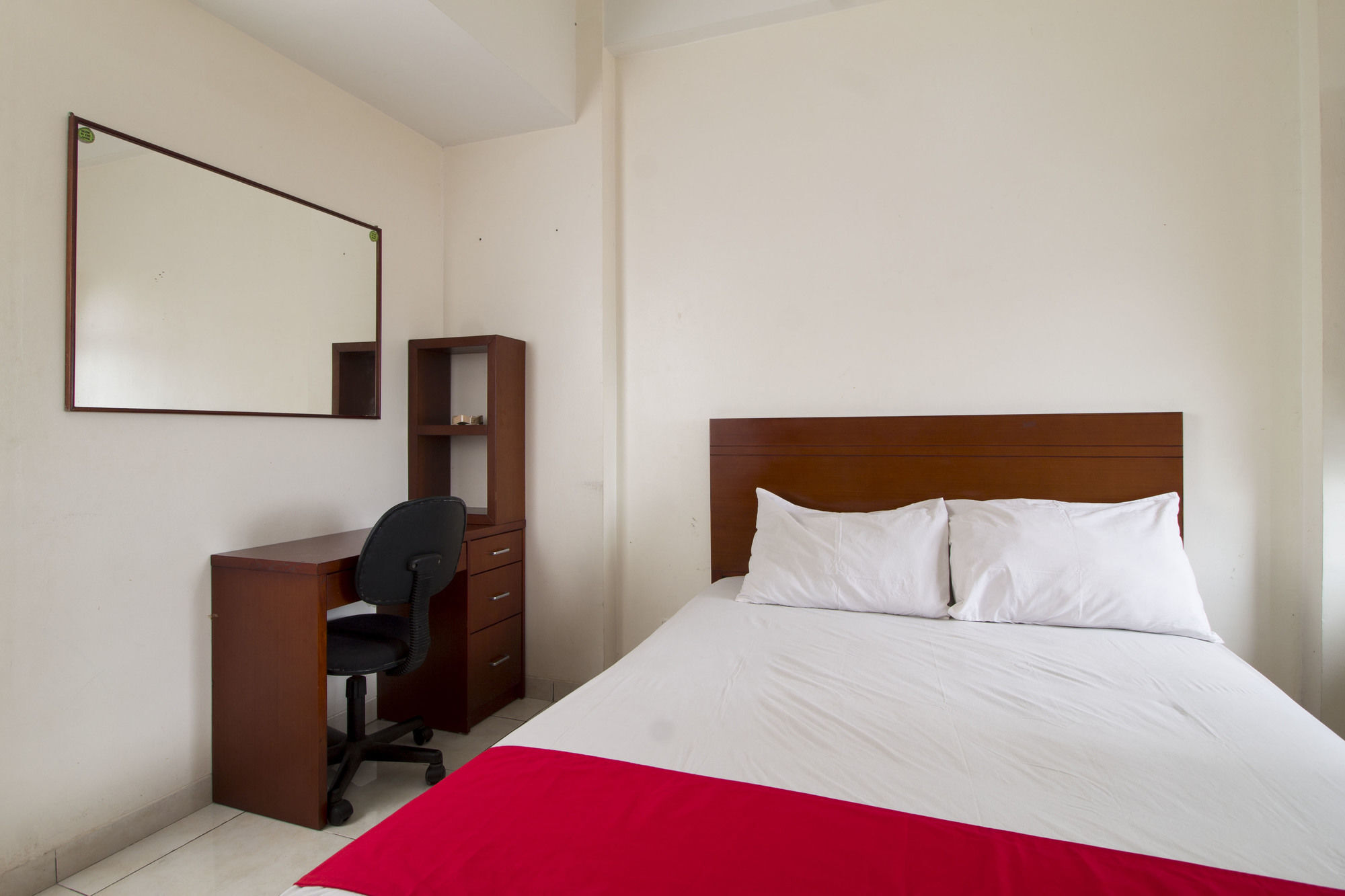 Reddoorz Apartment @ Margonda Residence Depok Exterior photo