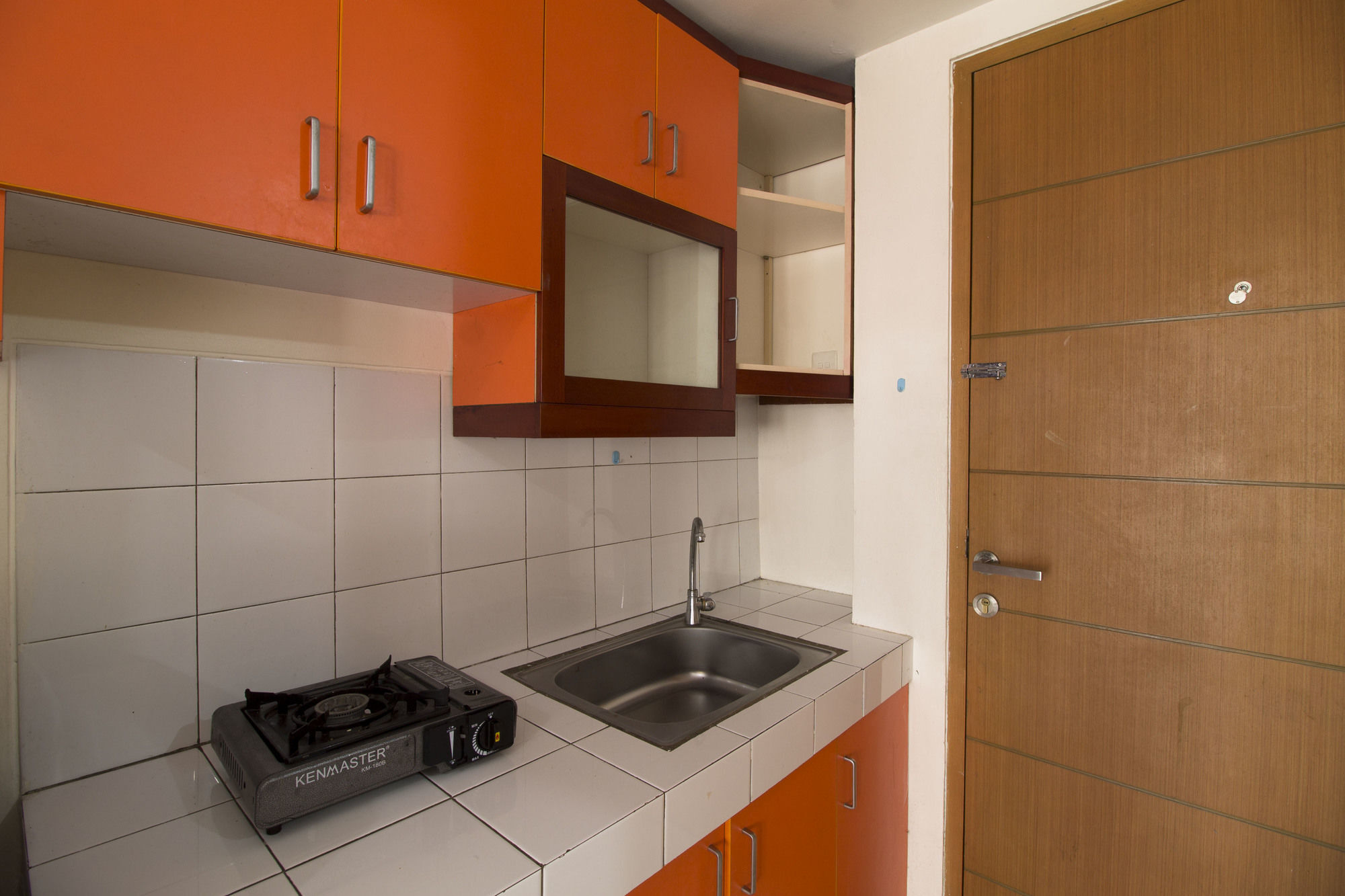 Reddoorz Apartment @ Margonda Residence Depok Exterior photo