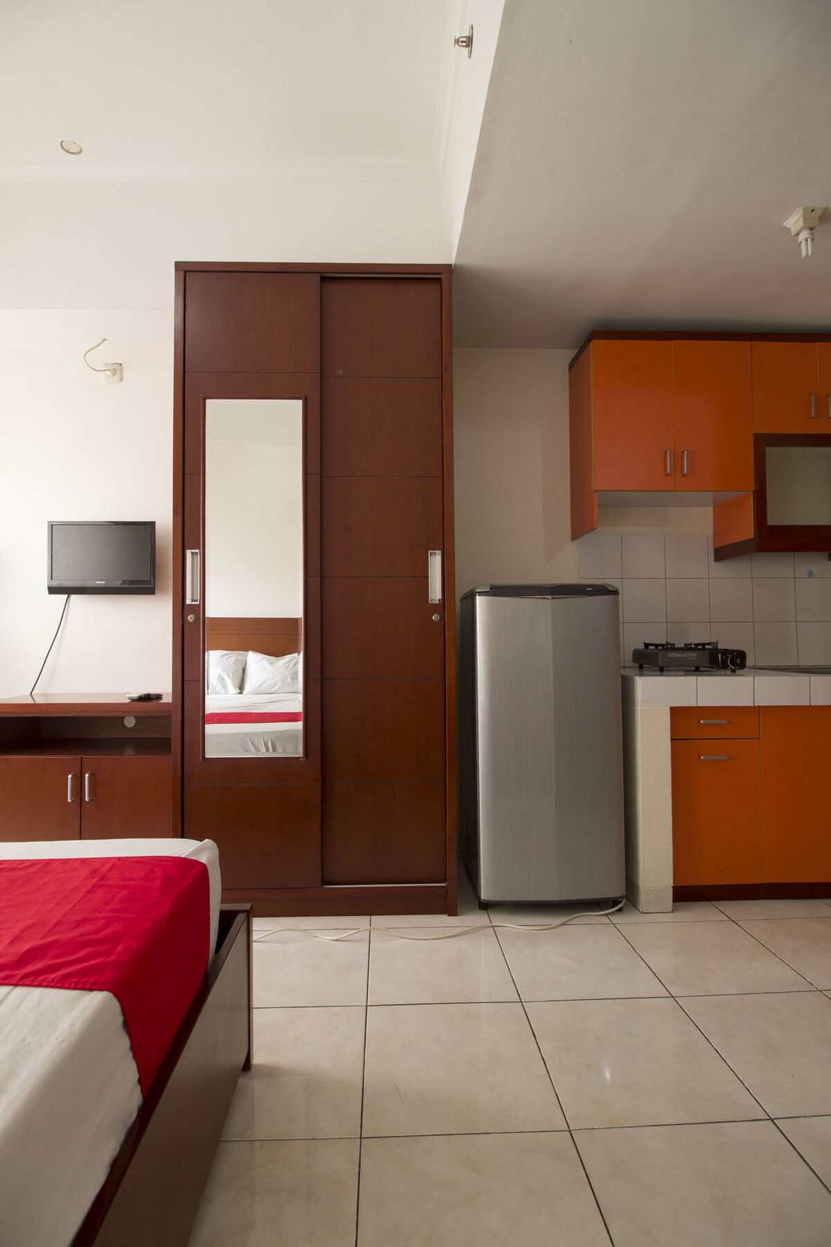 Reddoorz Apartment @ Margonda Residence Depok Exterior photo